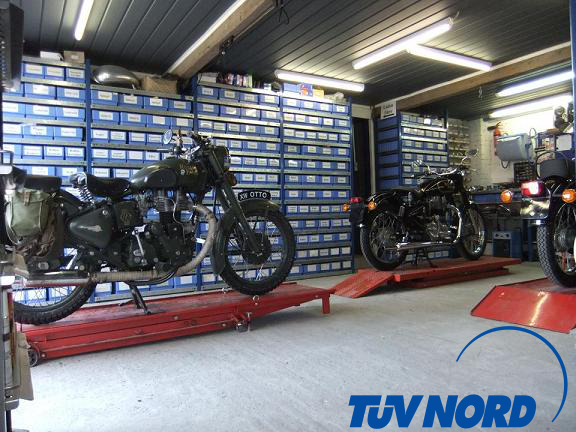 Service &amp; Reparatur